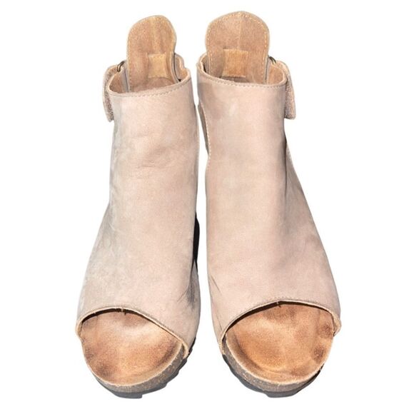 DIBA TRUE New Year (Taupe) - Sz 7 1/2 - Picture 1 of 12